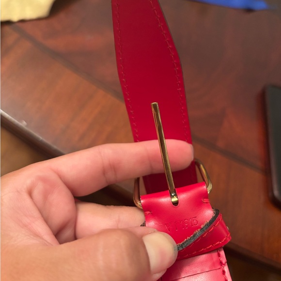 Louis Vuitton Red Epi sac Depaule - Picture 10 of 10